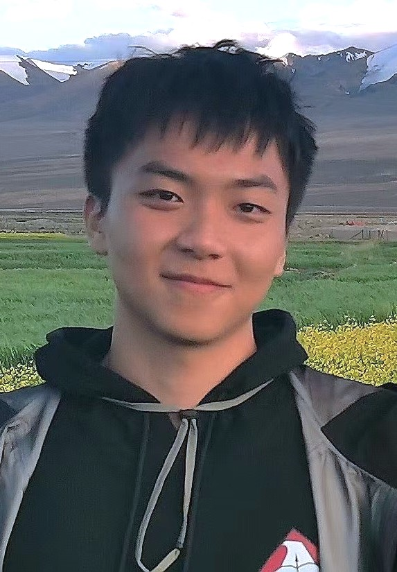 Zhaojun Huang（黄兆鋆）